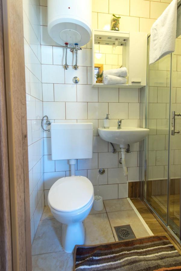 ツリクヴェニツァ House Goranヴィラ エクステリア 写真